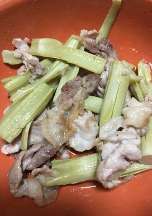 豚肉といたどりのさっぱり炒め-レシピのメイン写真