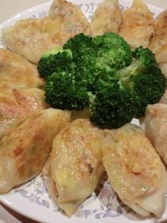 ツナとレタスのマヨチーズ餃子-レシピのメイン写真