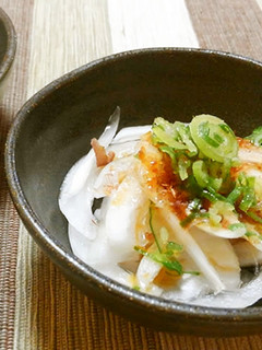 【旬】簡単♪新たまスライスおかかポン酢-レシピのメイン写真