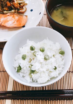えんどう豆ごはん（天理市給食）-レシピのメイン写真