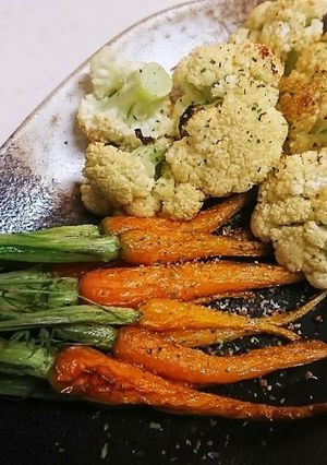 焼きニンジンと焼きカリフラワー-レシピのメイン写真