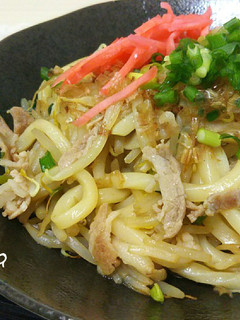 だし香る*まんぷくもやしの簡単焼きうどん-レシピのメイン写真