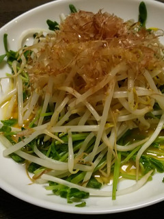 すごーく簡単☆もやしと豆苗のレンジサラダ-レシピのメイン写真