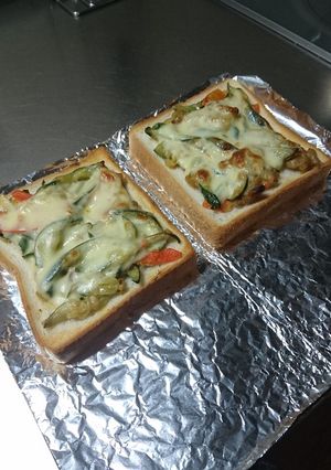 チーズトースト♪マヨ系サラダのリメイク-レシピのメイン写真