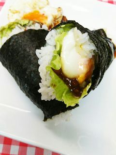 かみきれ~る手巻き寿司の温玉そぼろ巻き♪-レシピのメイン写真