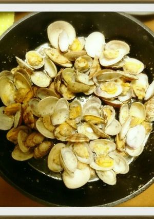 簡単あさりのガーリックバター醤油蒸し-レシピのメイン写真