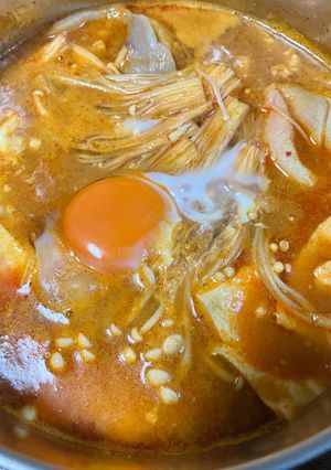 簡単　韓国スンドゥブチゲ（豆腐チゲ）鍋-レシピのメイン写真
