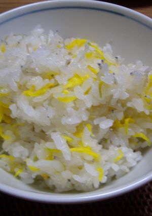 彩りがきれい　菊花ご飯-レシピのメイン写真
