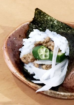 【子供大好き】カレーひき肉&オクラ手巻き-レシピのメイン写真