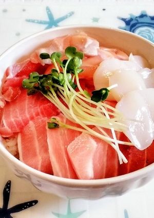 お安いけれども豪華に見える海鮮丼❤-レシピのメイン写真