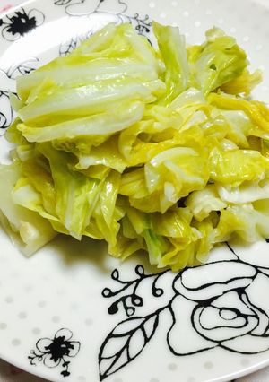 手がとまらない♡キャベツの塩バター蒸し-レシピのメイン写真