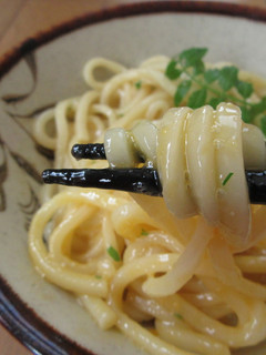 温泉卵で釜玉うどん!木の芽香味油で香り↑-レシピのメイン写真