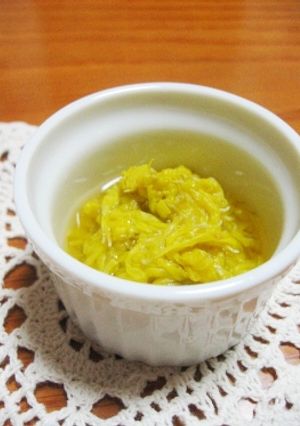 りんご酢活用♪ 食用菊の酢の物-レシピのメイン写真