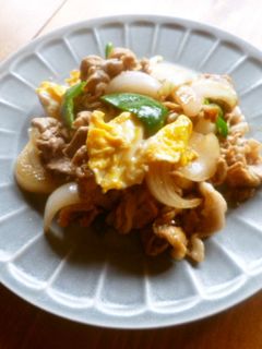 ご飯がススム♡新玉たっぷり炒め♪-レシピのメイン写真