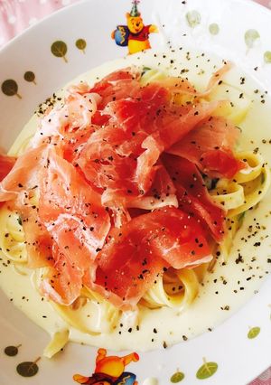 生ハムとチーズのフィットチーネ-レシピのメイン写真
