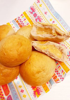 とろろんほわわ〜ん＊いちごクリームパン-レシピのメイン写真