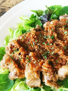 洋食屋さん風♪やわらか鶏モモ肉の生姜焼き-レシピのメイン写真