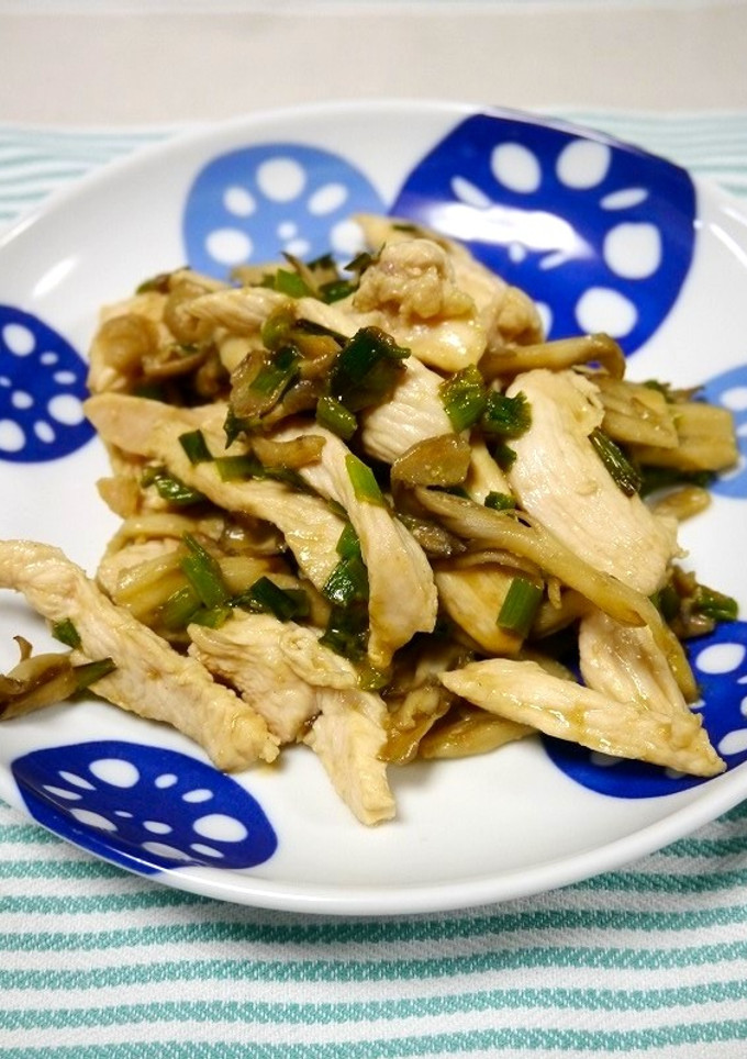 簡単！ムネ肉と舞茸のニラ茎味噌炒め-レシピのメイン写真
