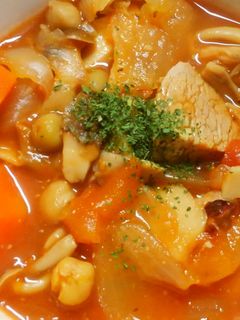簡単!野菜と豆と豚肉のトマト煮込み♡-レシピのメイン写真