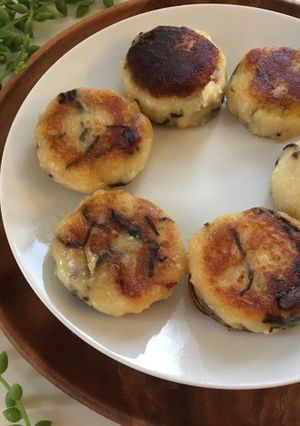 絶品いも餅♡塩昆布×チーズ×じゃがいも-レシピのメイン写真