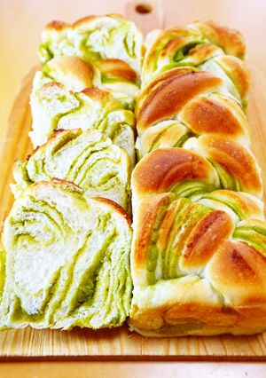 抹茶あん三つ編みあん食パンHBスクエア型-レシピのメイン写真