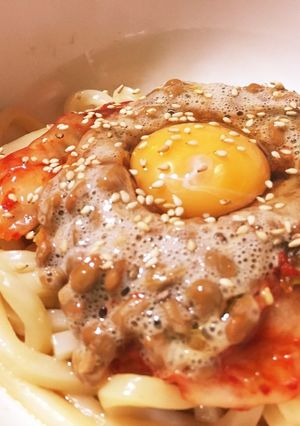 レンジで簡単！納豆キムチ釜玉うどん-レシピのメイン写真