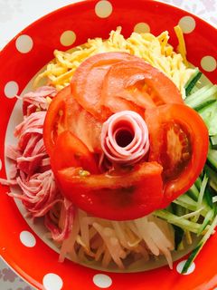 お花の飾りの冷やし中華-レシピのメイン写真