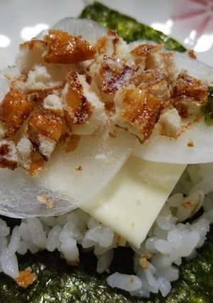 オニオン＆チーズ＋おかき!？手巻き寿司-レシピのメイン写真