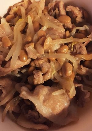 ネバネバ納豆パワーの豚肉もやし炒め♪-レシピのメイン写真