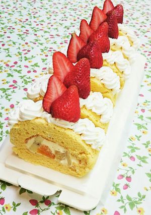 リュクスのクリチでトロピカルロールケーキ-レシピのメイン写真