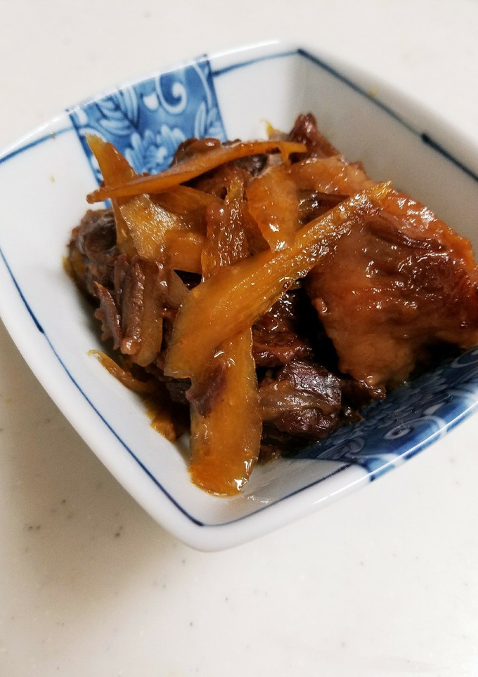 牛すね肉とごぼうの煮込み(圧力鍋使用)-レシピのメイン写真