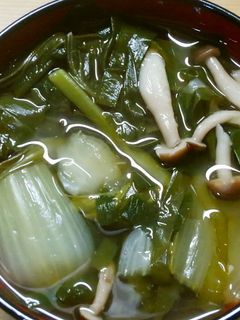 簡単!朝食にもチンゲン菜とニラのお吸い物-レシピのメイン写真