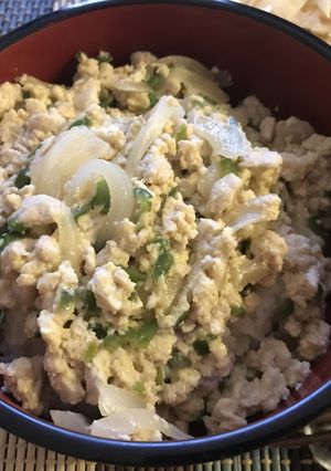 親父特製☆鶏ムネ肉&豆腐そぼろ丼-レシピのメイン写真