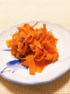 人参と鰹節の炒め物★キャベツピーラーで-レシピのメイン写真