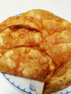 簡単おつまみ♪餃子の皮でチーズ揚げ!-レシピのメイン写真