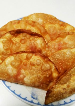 簡単おつまみ♪餃子の皮でチーズ揚げ！-レシピのメイン写真