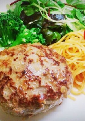 たっぷり玉ねぎジューシーハンバーグ-レシピのメイン写真