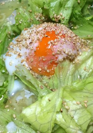 温泉卵とレタスの冷やしラーメン-レシピのメイン写真