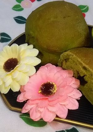 小豆とグラノーラの抹茶パン☆-レシピのメイン写真