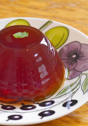 ぷるぷる紅茶ゼリー【混ぜるだけすぐ簡単】-レシピのメイン写真