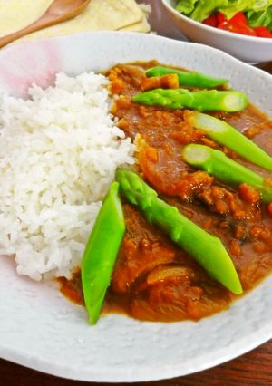 豚バラとアスパラガスのスパイシーカレー-レシピのメイン写真