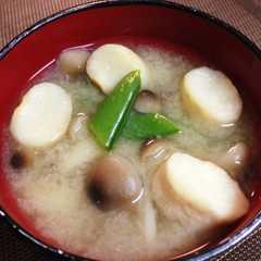 รูปของ スナップえんどうをお味噌汁に♪