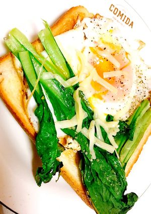 健康朝ごはん！小松菜トースト！-レシピのメイン写真