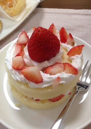 作業は5分☆レンジで簡単ショートケーキ-レシピのメイン写真