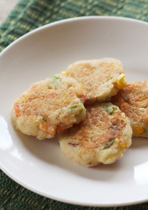 【離乳食後期】魚と野菜の玄米粉パンケーキ-レシピのメイン写真