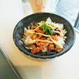火は使わない!かけるだけ!朝食マヨ丼