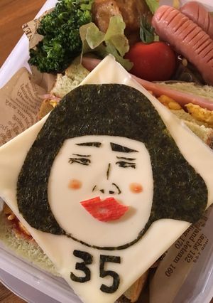 ブルゾンちえみキャラ弁-レシピのメイン写真
