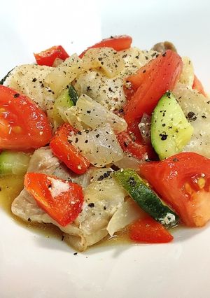 フレッシュトマトと彩野菜のチキン煮込み-レシピのメイン写真