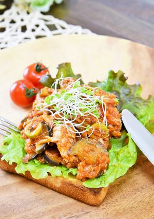 サバ缶と茄子のオープンサンド♪-レシピのメイン写真