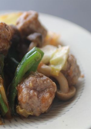 生姜たっぷり肉団子の野菜炒め-レシピのメイン写真